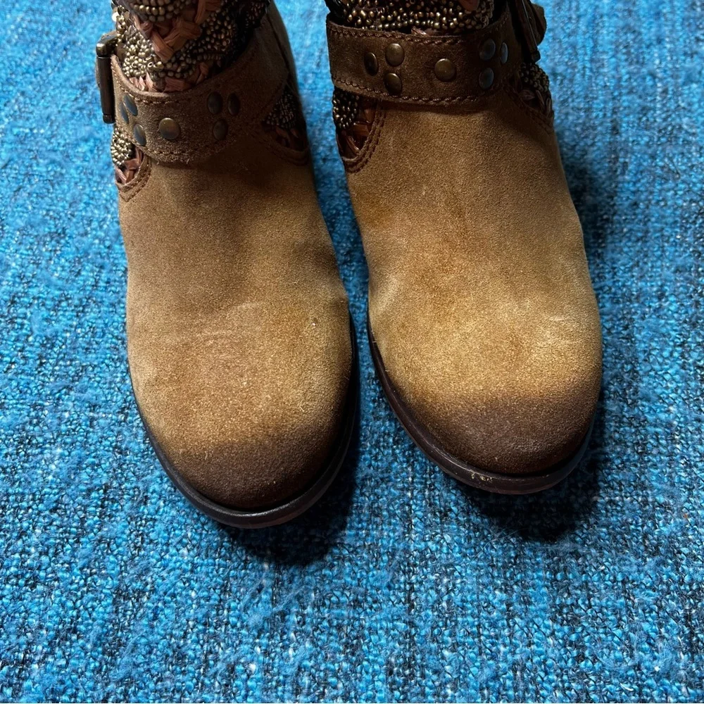 Naughty Monkey Beaded Leather Ankle Boots in Camel Brown Womens Size 8.5 Western